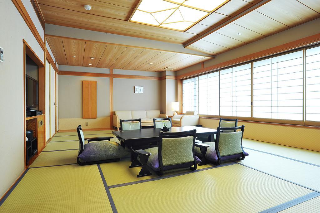 Hida Takayama Onsen Takayama Green Hotel - Keio Group Hotels - Dış mekan fotoğraf A traditional Japanese room